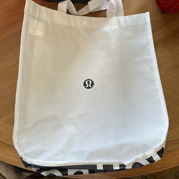 Lot of Lululemon Bags - Set of 10 - Picture 9 of 12